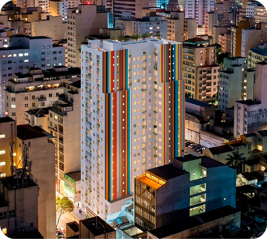 Perspectiva noturna da fachada do Bem Viver Praça Buarque
